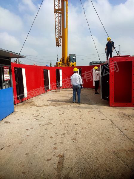 防撞設(shè)施組裝中